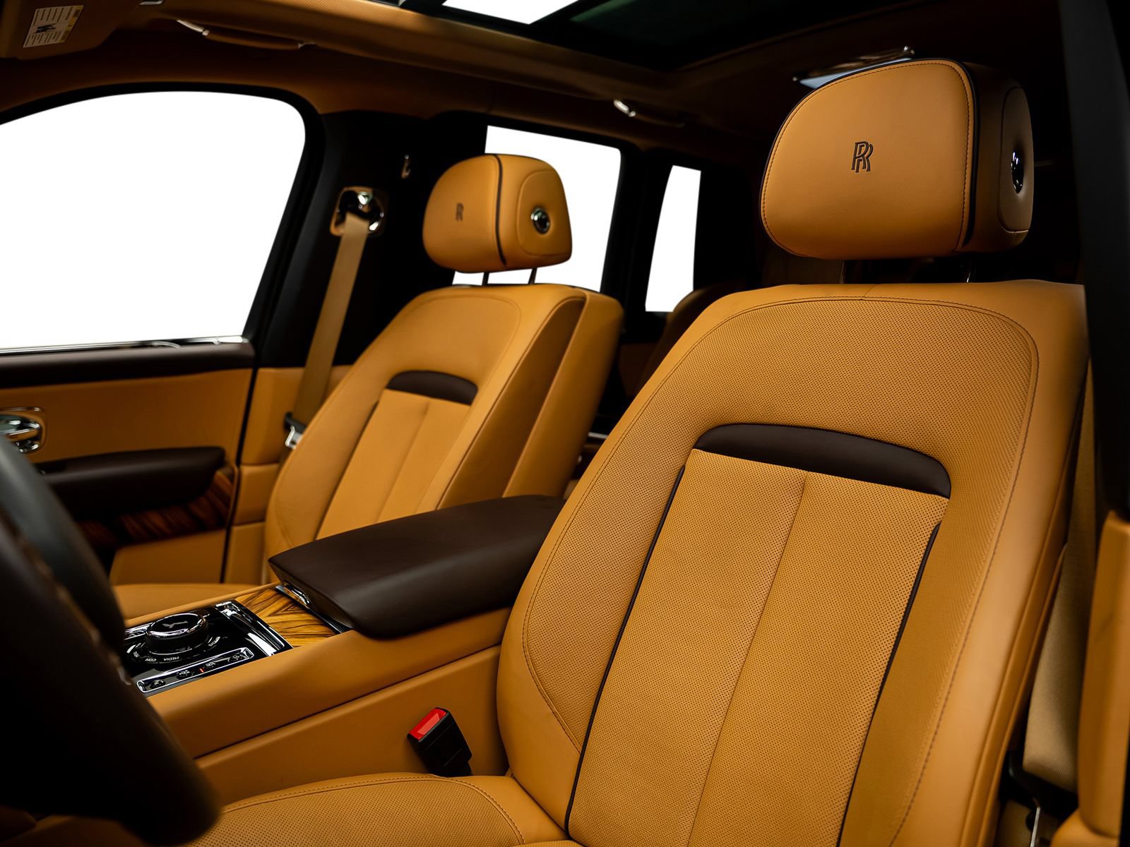 Used 2019 Rolls-Royce Cullinan AWD/4WD image 33