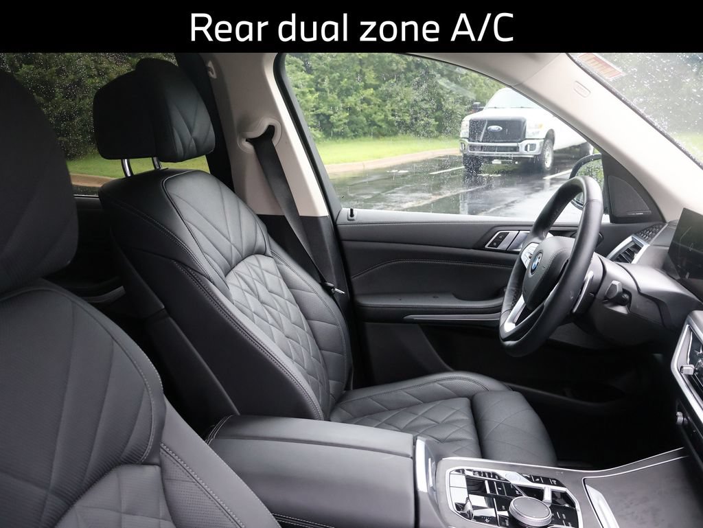 Used 2024 BMW X7 xDrive40i w/ Premium Package AWD/4WD image 12