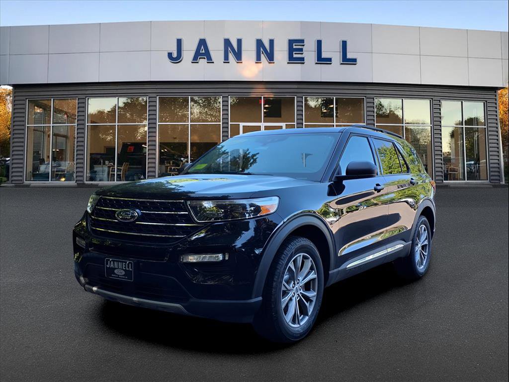 Used 2022 Ford Explorer XLT w/ Equipment Group 202A