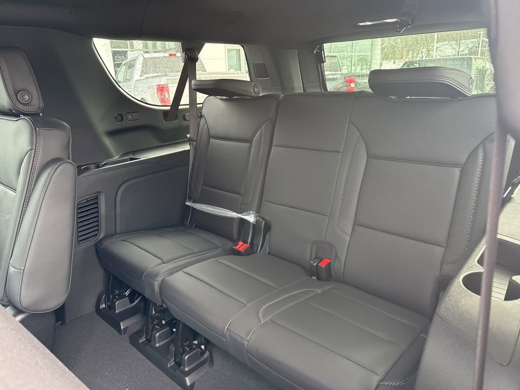New 2026 GMC Yukon XL Denali w/ Denali Reserve Package image 11