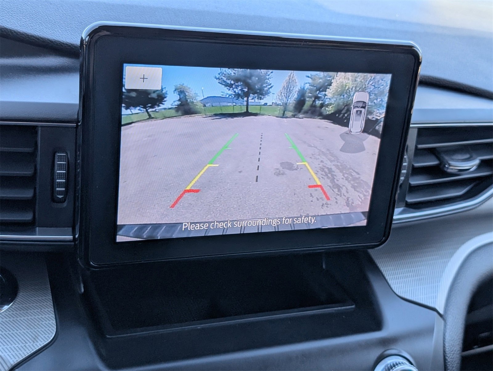 Used 2020 Ford Explorer XLT w/ Equipment Group 202A image 21