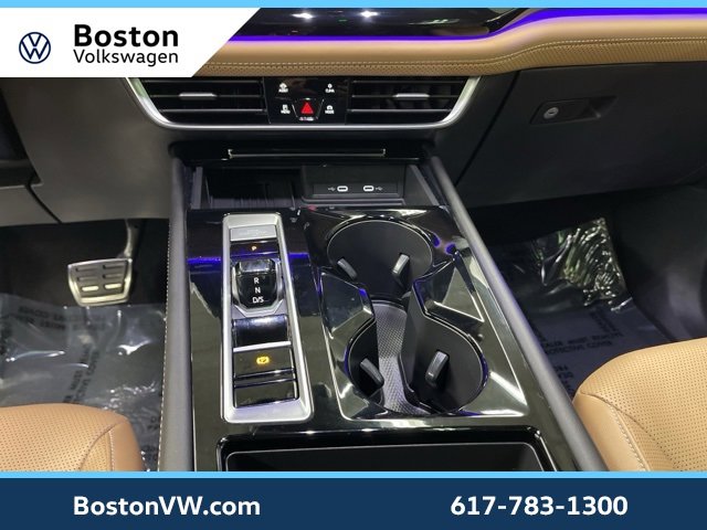 Used 2025 Volkswagen Atlas Cross Sport SEL R-Line image 22