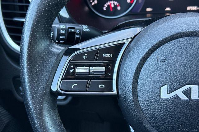 Certified 2023 Kia Seltos SX w/ SX Sunroof Package AWD/4WD image 31
