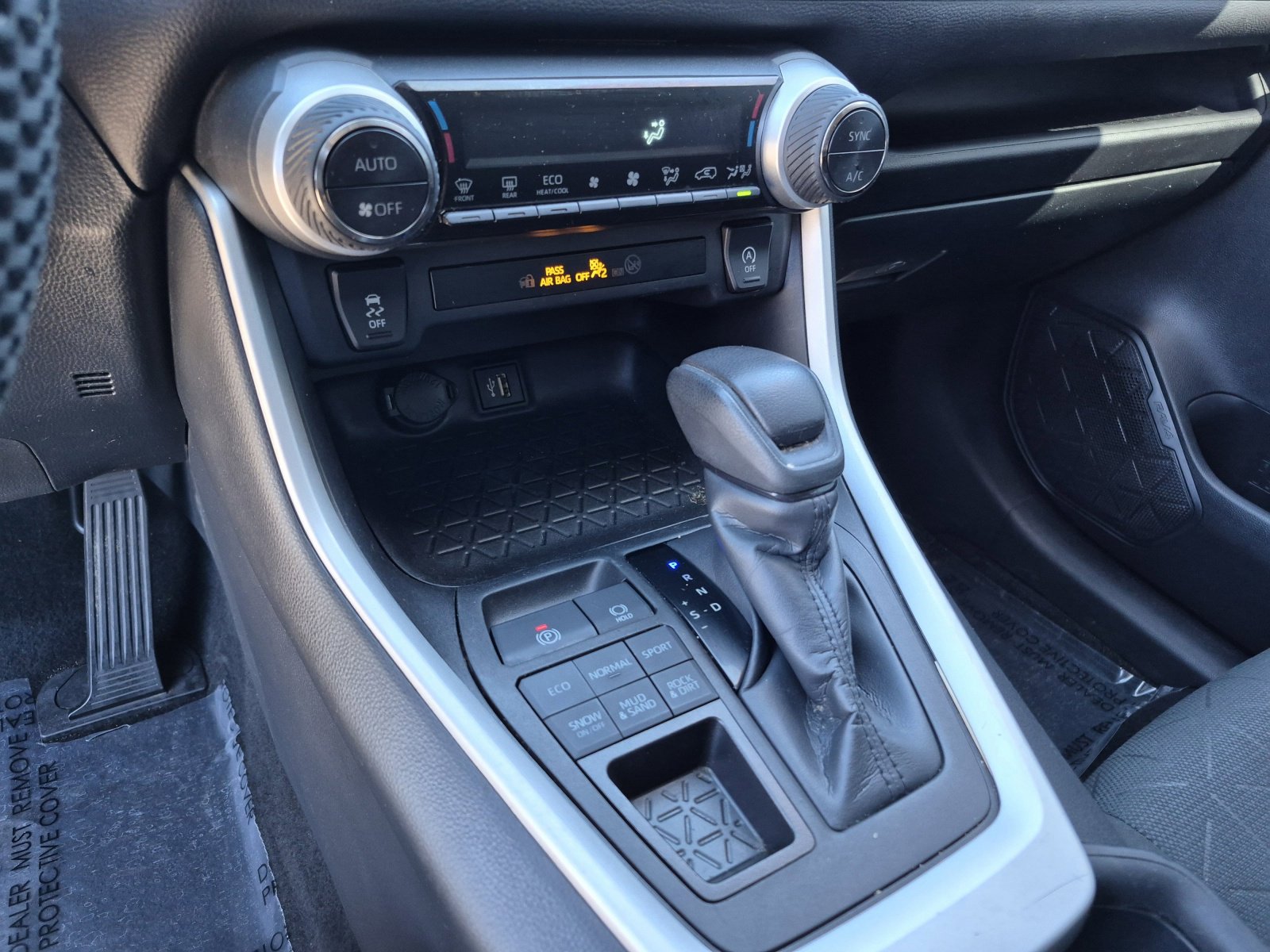 Certified 2023 Toyota RAV4 XLE AWD/4WD image 12