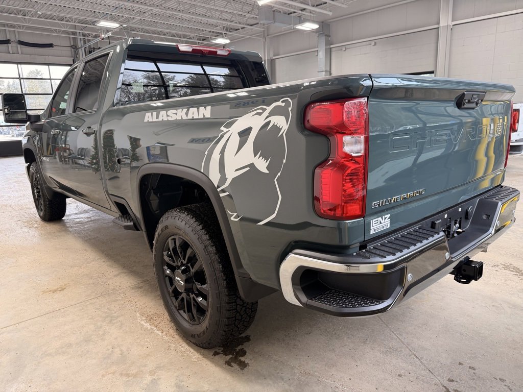 Used 2025 Chevrolet Silverado 2500 LT image 5