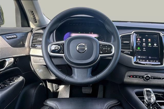 Used 2023 Volvo XC90 T8 Ultimate AWD/4WD image 11