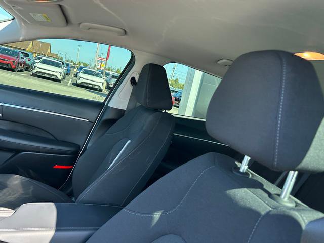 Used 2023 Hyundai Sonata SEL image 12