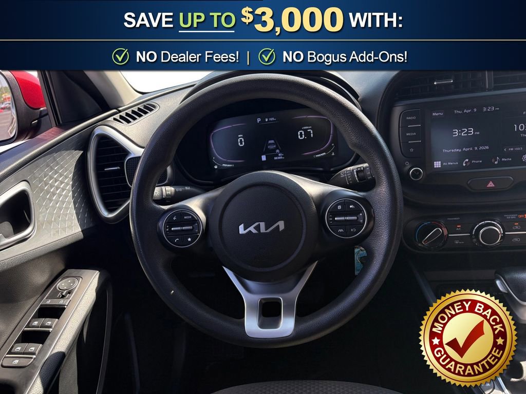 Used 2023 Kia Soul LX w/ LX Technology Package FWD image 18