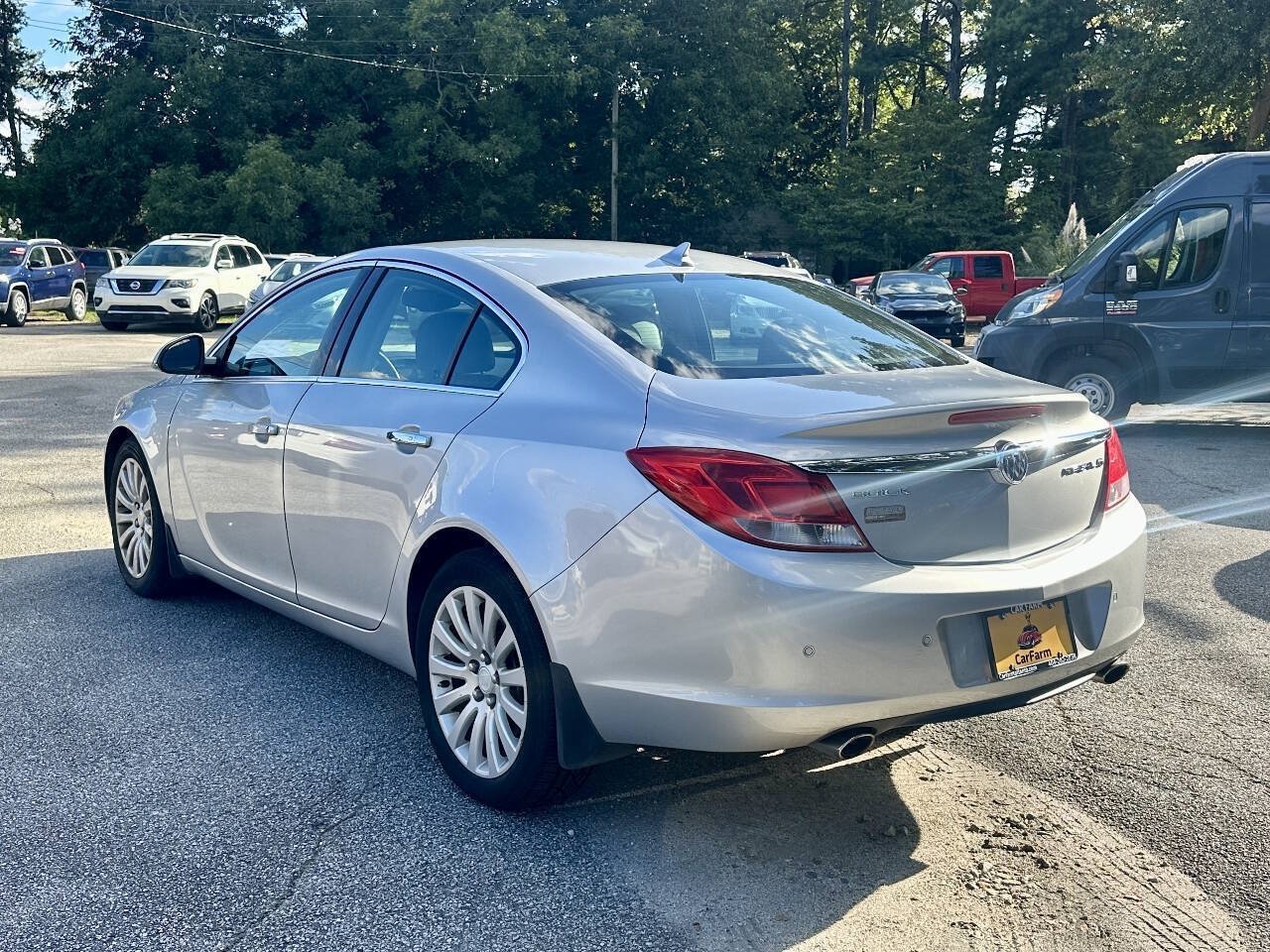 Used 2013 Buick Regal Premium FWD image 5