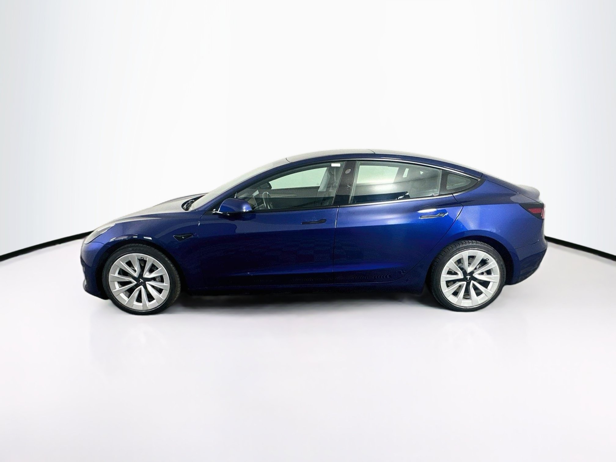 Used 2022 Tesla Model 3 RWD image 4