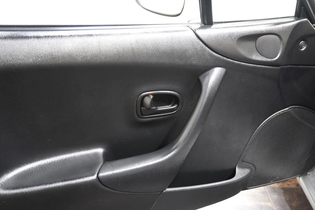 Used 2000 MAZDA MX-5 Miata image 19