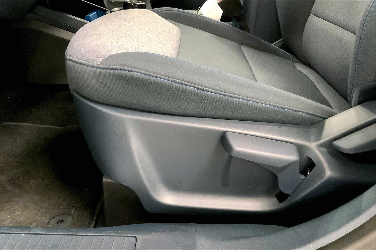Used 2025 Ford Maverick XLT FWD image 36