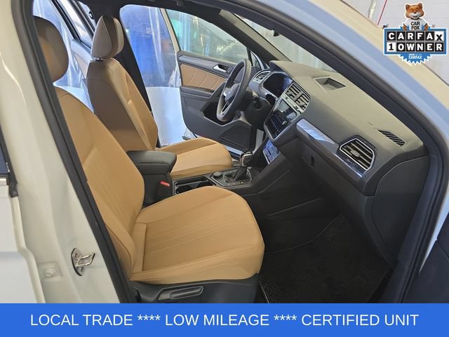 Used 2024 Volkswagen Tiguan SE w/ Panoramic Sunroof Package AWD/4WD image 19
