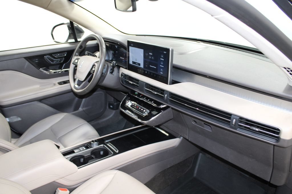 Used 2023 Lincoln Corsair FWD image 31