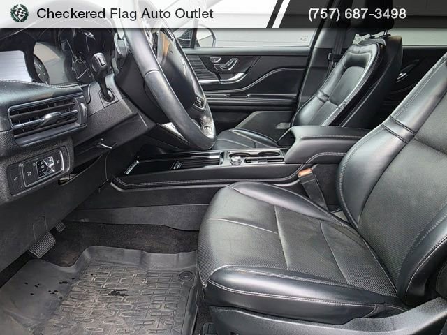 Used 2022 Lincoln Corsair AWD w/ Premium Package image 18