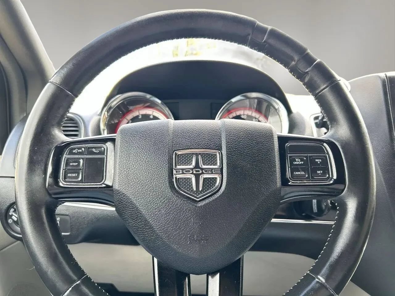 Used 2018 Dodge Grand Caravan SXT FWD image 14