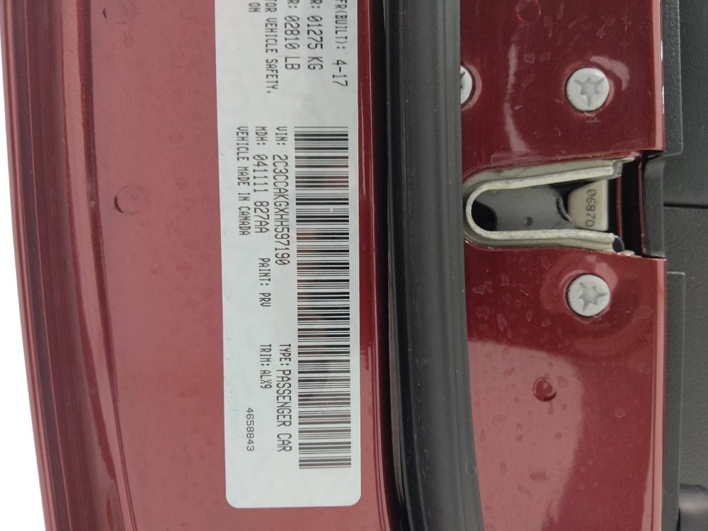 Used 2017 Chrysler 300 C image 33