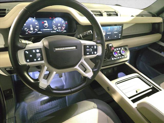Used 2024 Land Rover Defender 110 X-Dynamic SE image 18