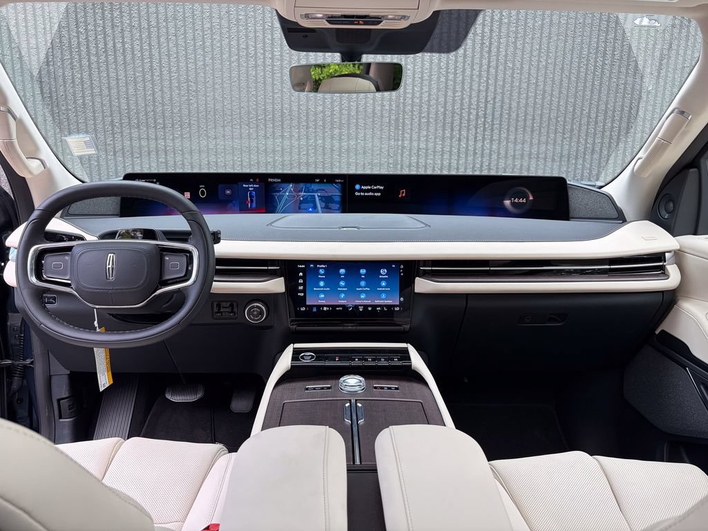 New 2027 Lincoln Navigator Reserve AWD/4WD image 56