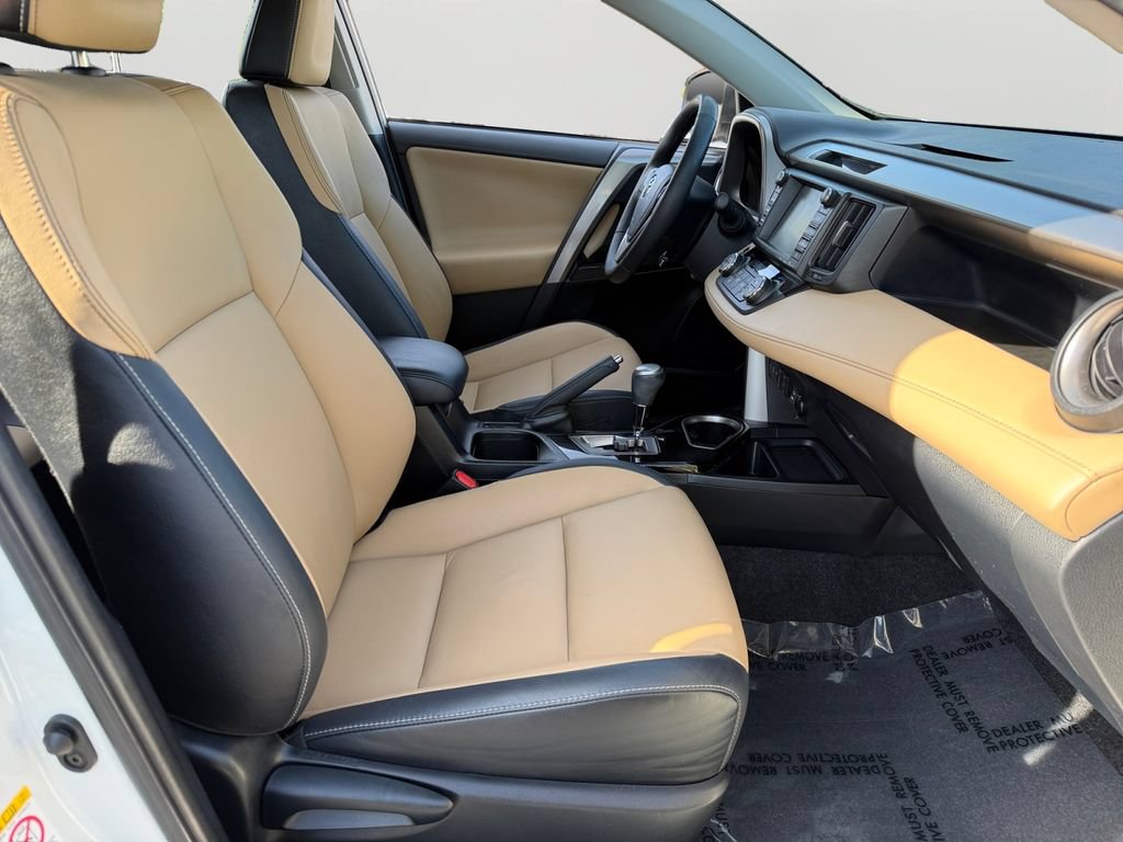 Used 2018 Toyota RAV4 Limited AWD/4WD image 8
