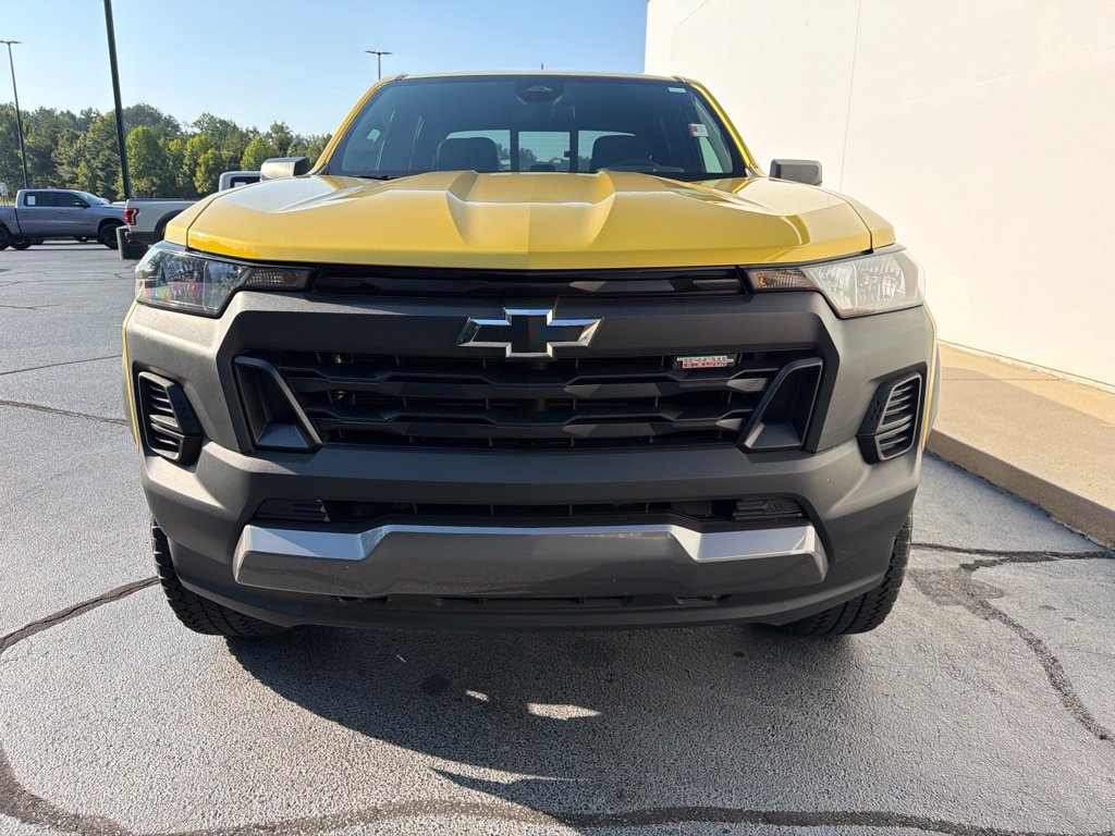 Used 2024 Chevrolet Colorado Trail Boss AWD/4WD image 5