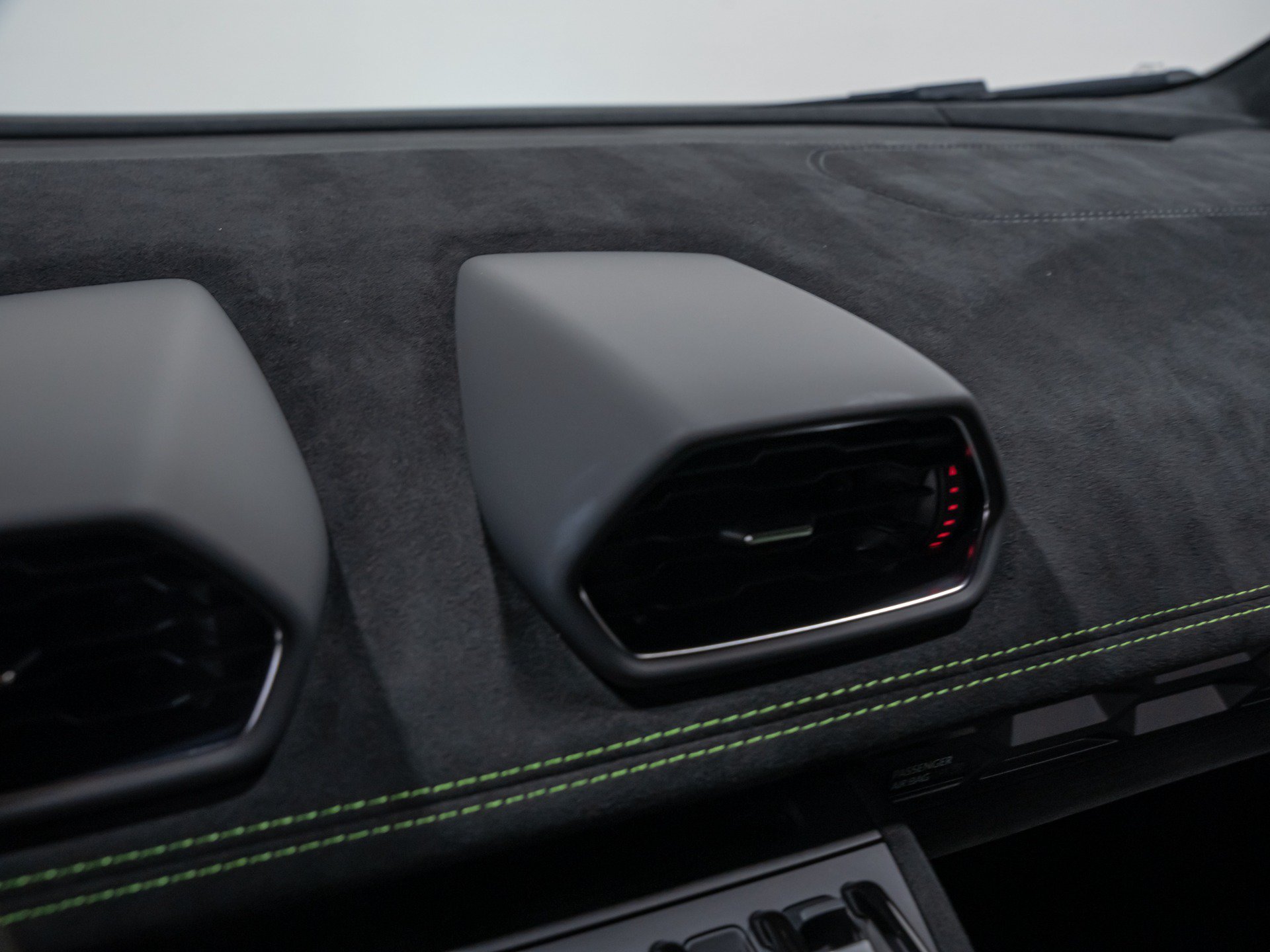 Used 2023 Lamborghini Huracan STO RWD image 57