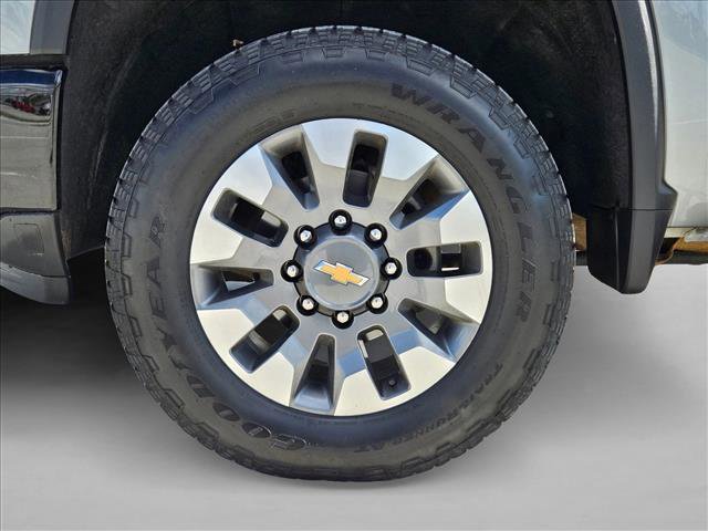 Used 2024 Chevrolet Silverado 2500 Custom w/ Custom Value Package image 23