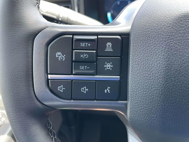 New 2026 Ford F250 Lariat w/ Black Appearance Package image 17