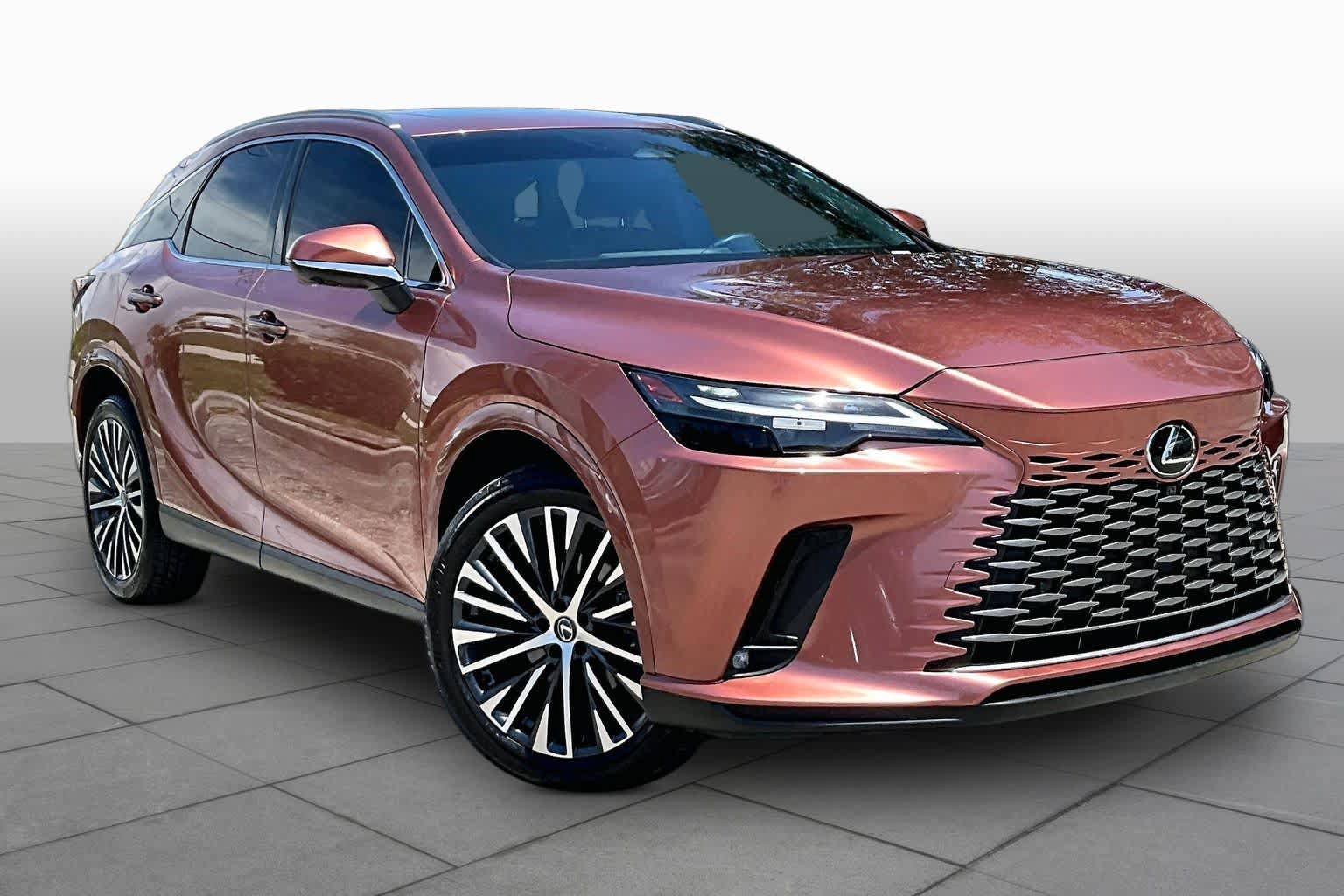 Used 2023 Lexus RX 350 Premium Plus w/ Accessory Package (Z1) FWD image 3