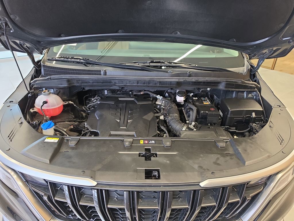 Used 2024 Kia Carnival EX image 27