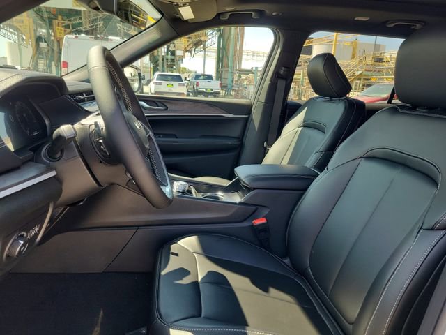 New 2026 Jeep Grand Cherokee L Limited w/ Limited Altitude Package RWD image 15