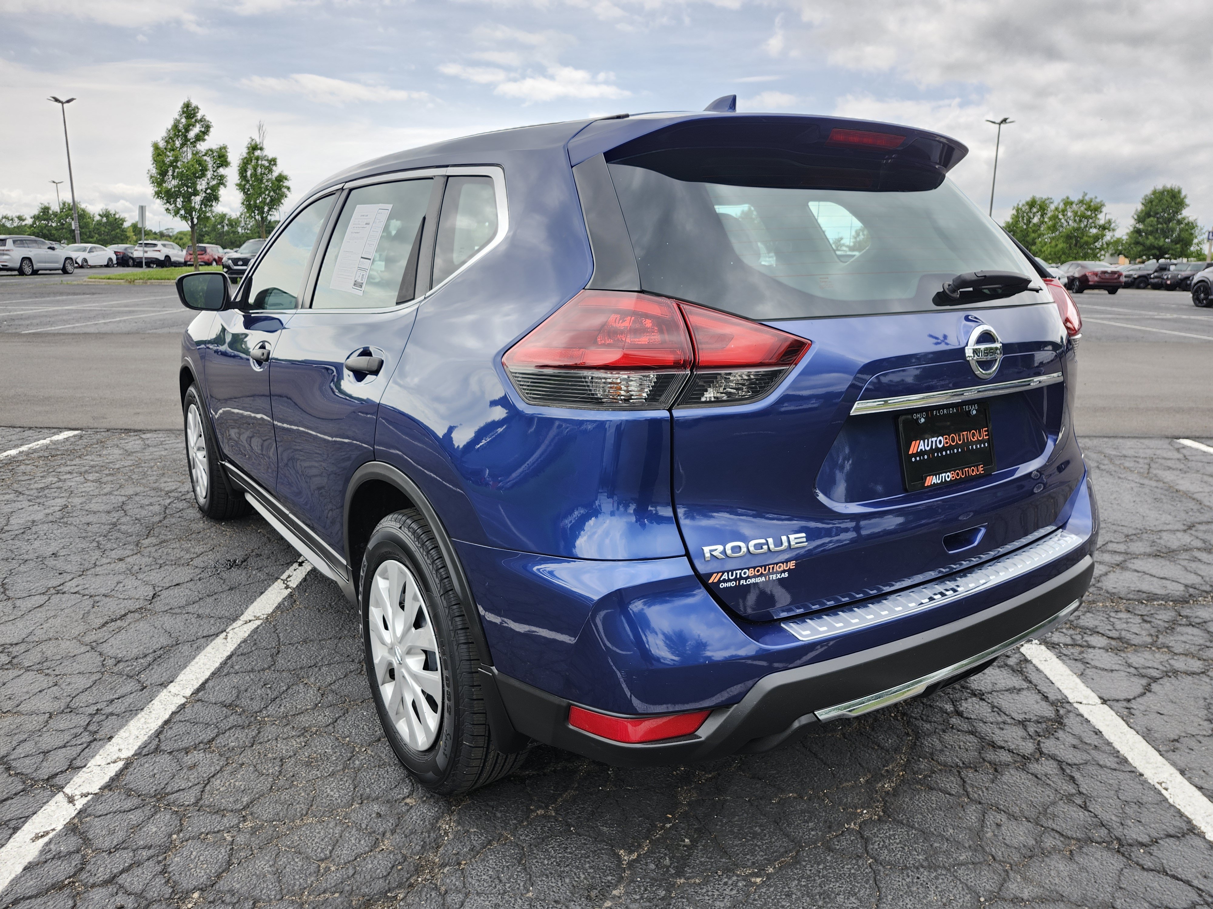 Used 2018 Nissan Rogue S FWD image 13