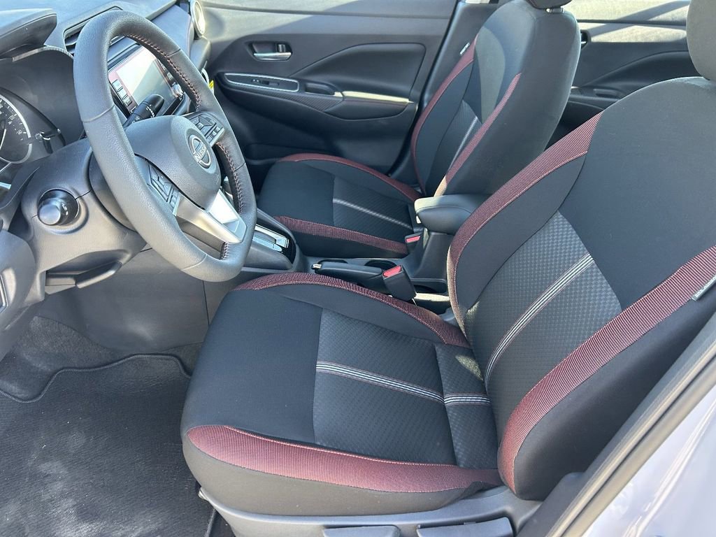 New 2025 Nissan Versa SR w/ Trunk Package image 16