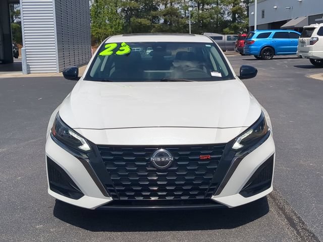 Used 2023 Nissan Altima 2.5 SR w/ SR Premium Package FWD image 8