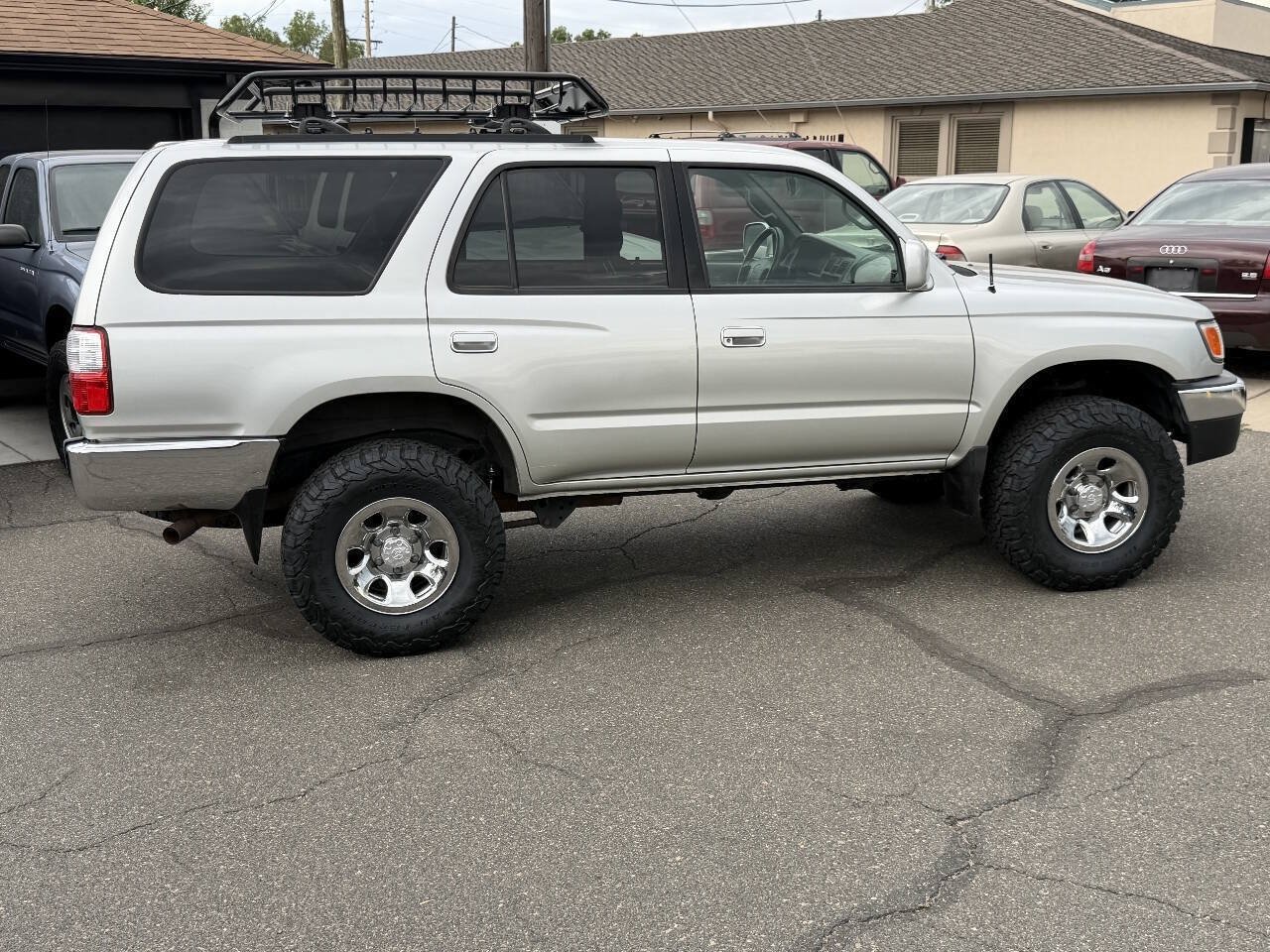 Used 2001 Toyota 4Runner SR5 AWD/4WD image 23