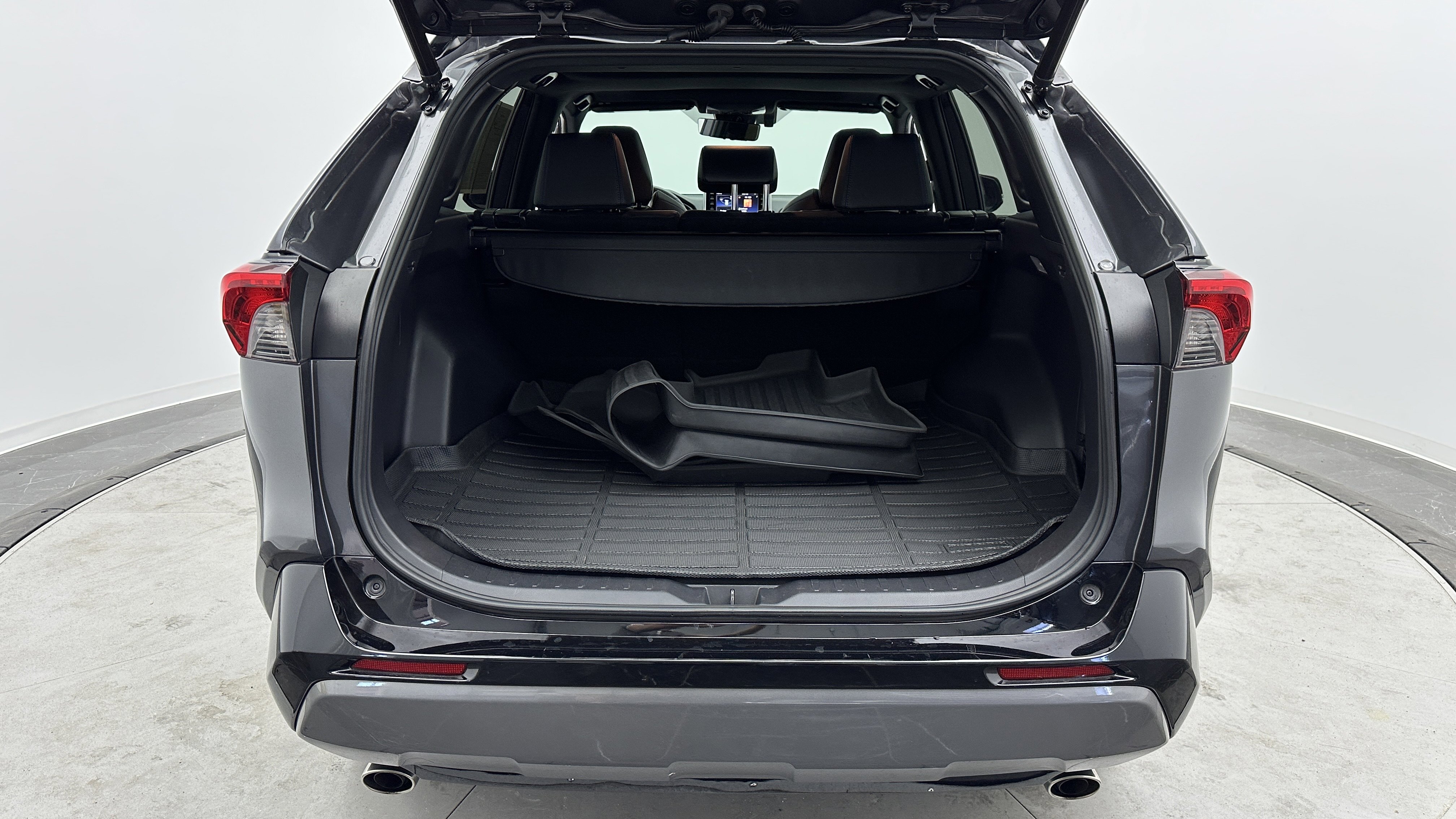 Used 2021 Toyota RAV4 XSE w/ XSE Grade Weather Package image 30