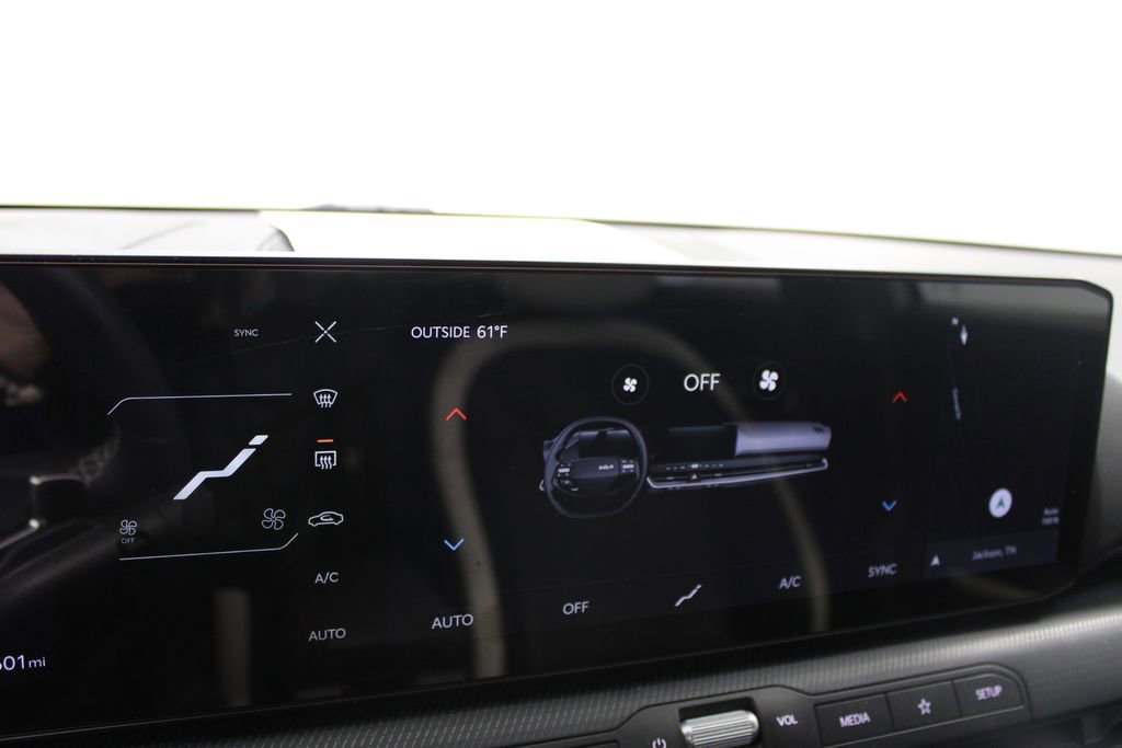 Used 2025 Kia K4 GT-Line w/ GT-Line Premium Package image 32