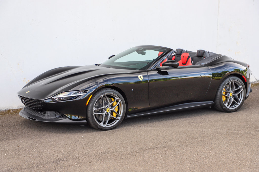 Certified 2025 Ferrari Roma Spider RWD image 13
