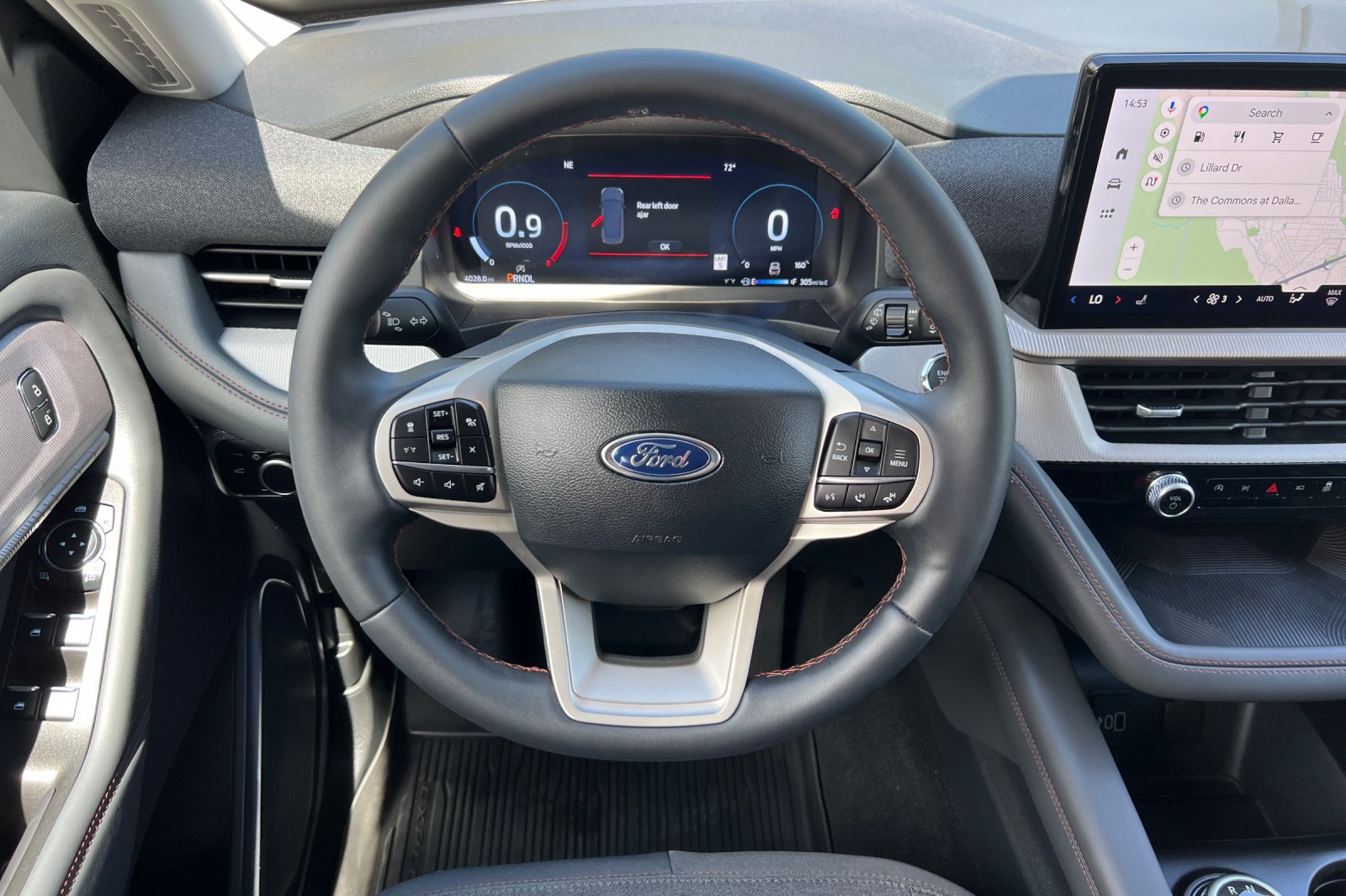 Used 2026 Ford Explorer Active RWD image 14