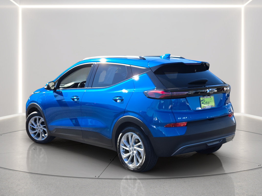 Certified 2023 Chevrolet Bolt EUV LT w/ Comfort Package FWD image 19
