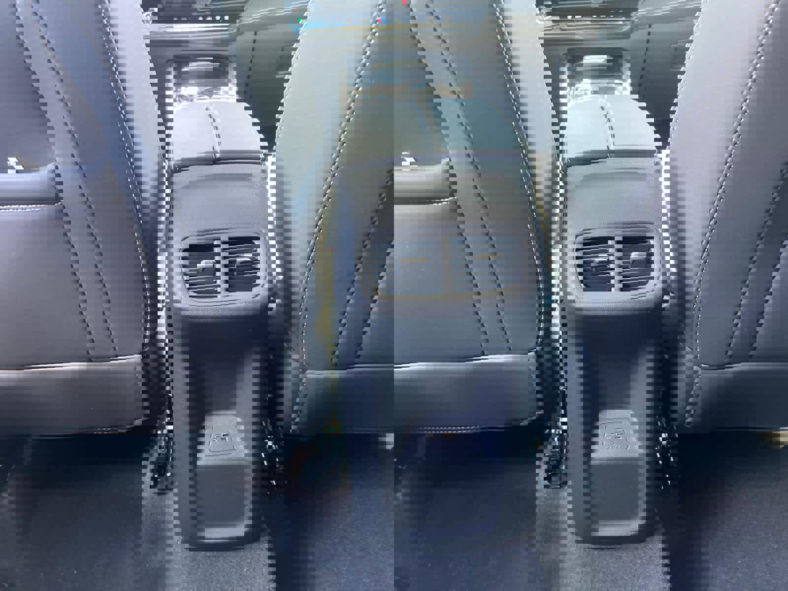 Certified 2025 Buick Envision Sport Touring image 34