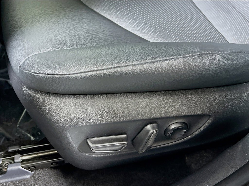 Certified 2025 Toyota Grand Highlander AWD image 17