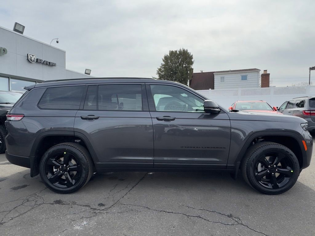 New 2026 Jeep Grand Cherokee L Limited w/ Limited Altitude Package image 8