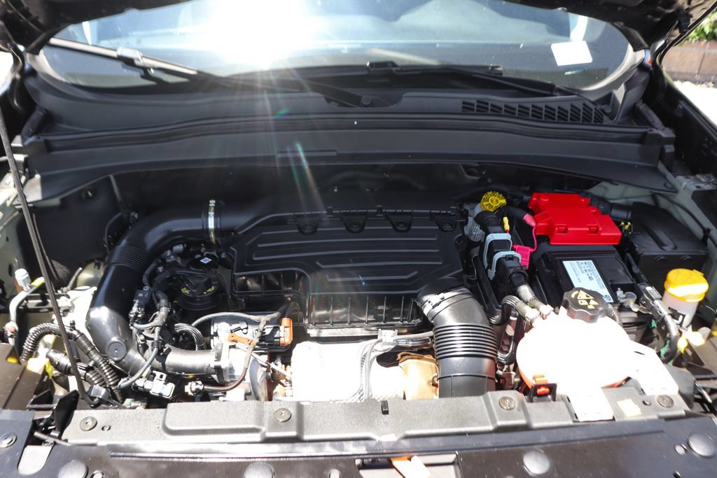 Used 2023 Jeep Renegade Trailhawk AWD/4WD image 11