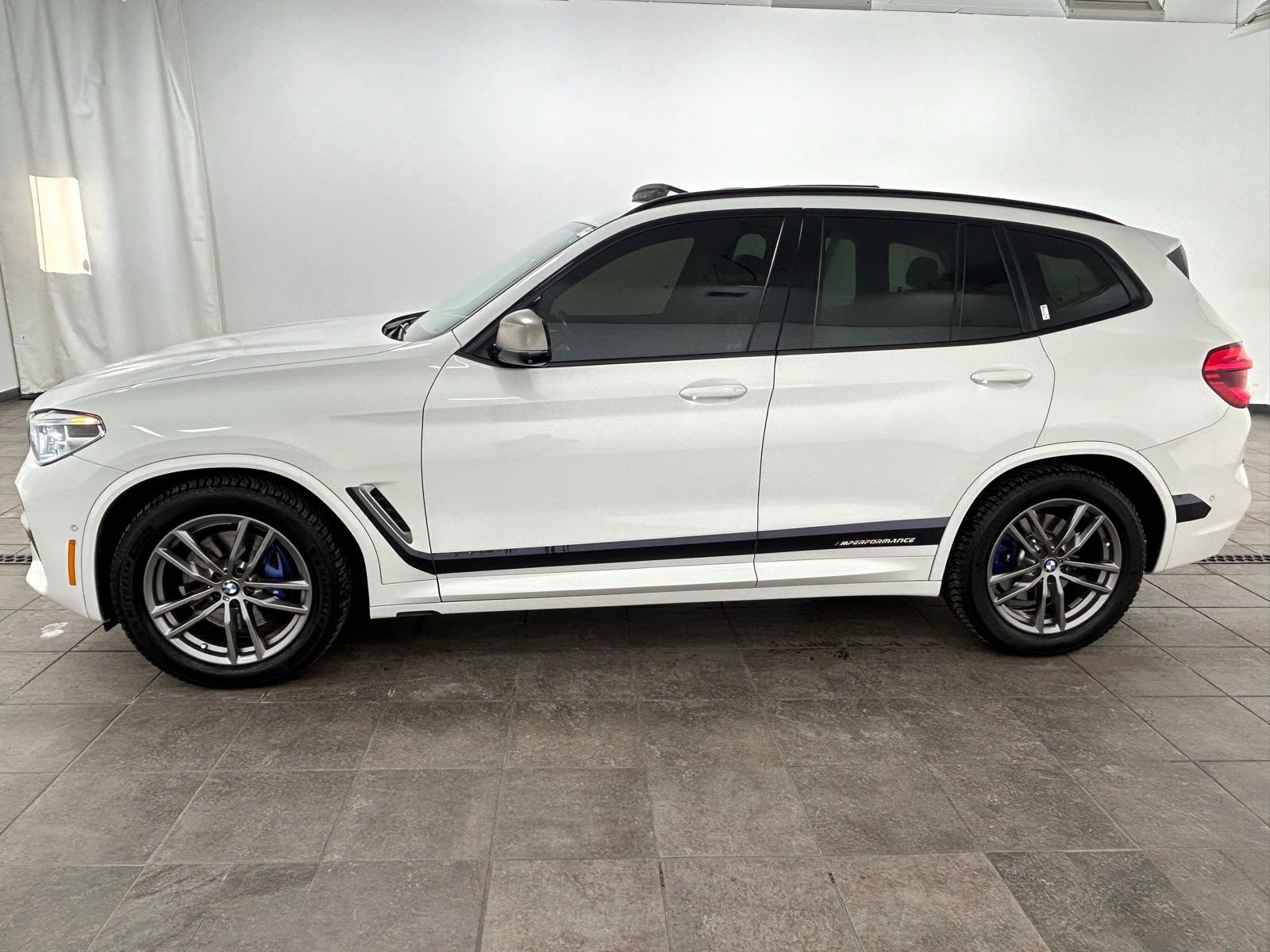 Used 2019 BMW X3 M40i w/ Premium Package image 2