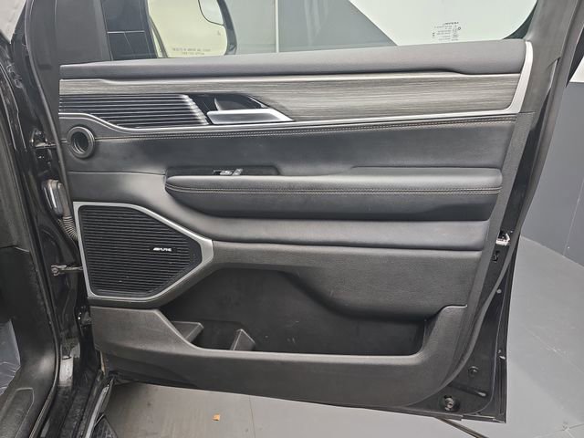 Used 2024 Jeep Wagoneer L Series II w/ Flexible Seating Group image 53