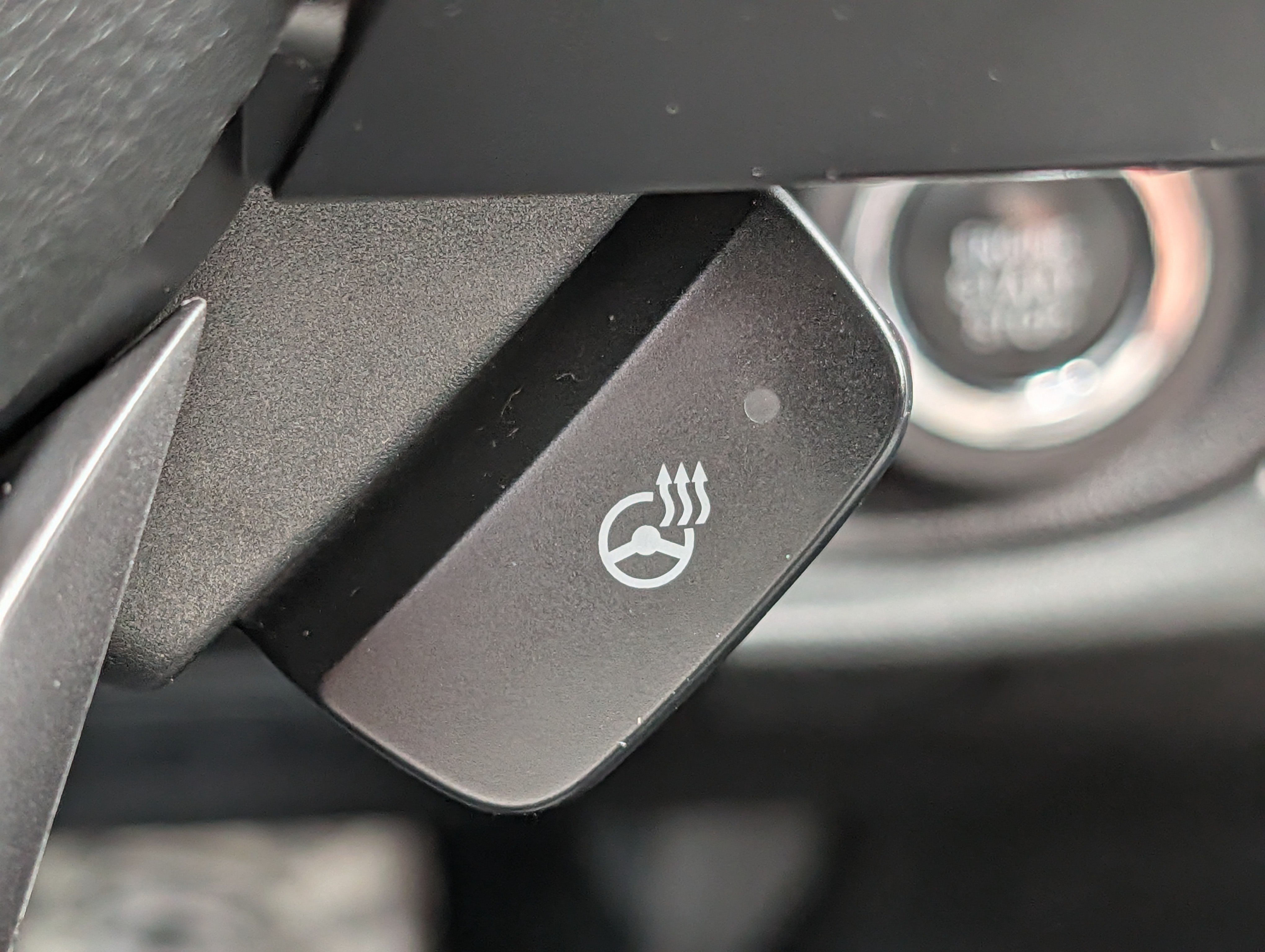 Used 2023 Subaru Outback Limited AWD/4WD image 32