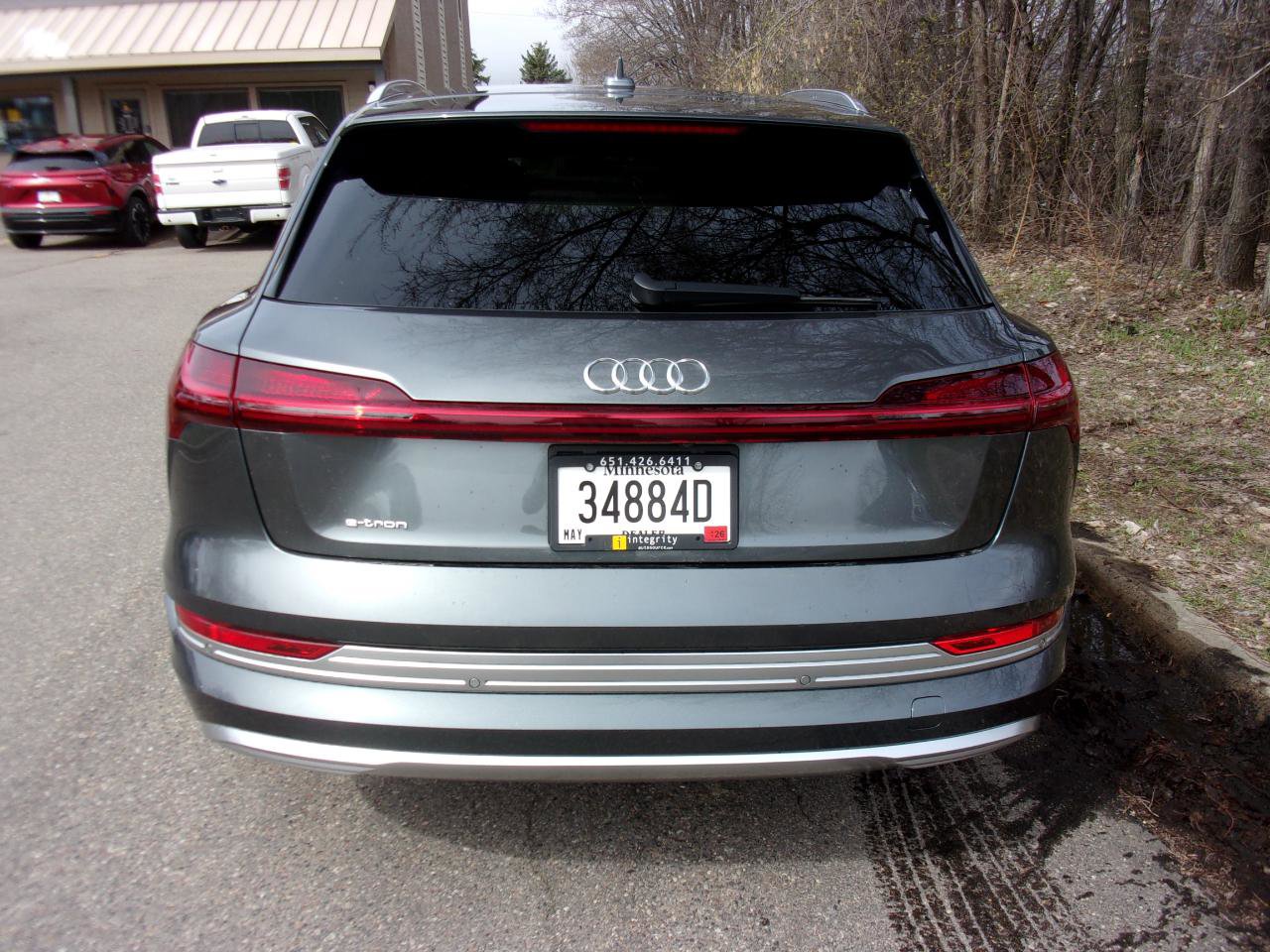 Used 2019 Audi e-tron Prestige w/ Prestige Package AWD/4WD image 4