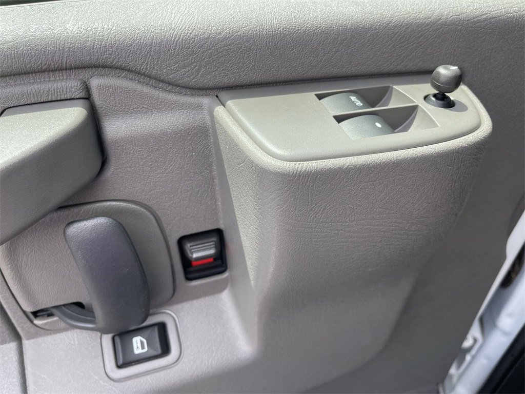 New 2025 Chevrolet Express 3500 Extended w/ Driver Convenience Package image 8