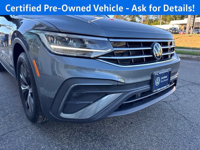 Certified 2023 Volkswagen Tiguan SE w/ Panoramic Sunroof Package AWD/4WD image 23